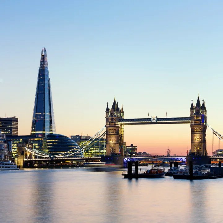Hotel céntrico cerca del Tower Bridge: 25 €/noche