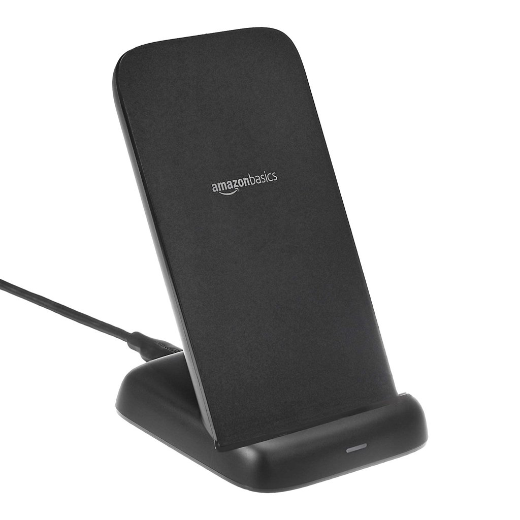 Carga rápida y sin cables con el cargador 10 W de Amazon Basics