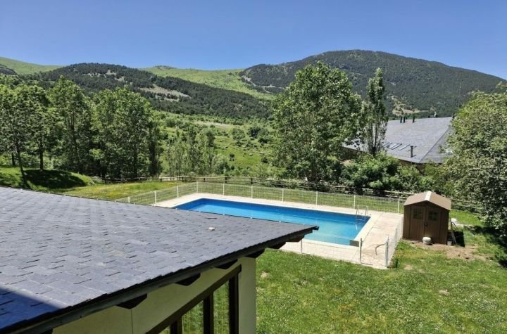 Escapada al Pirineo Catalán con spa y desayuno por 64€