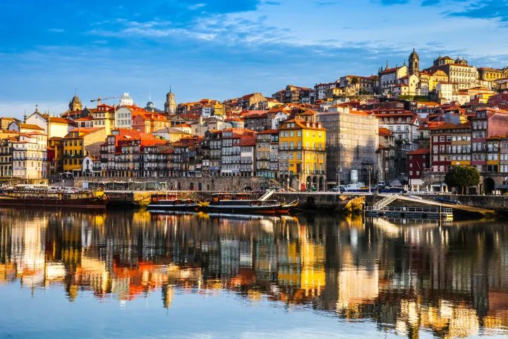 Escapada 4★ a Oporto: 2 noches + vuelo y desayuno