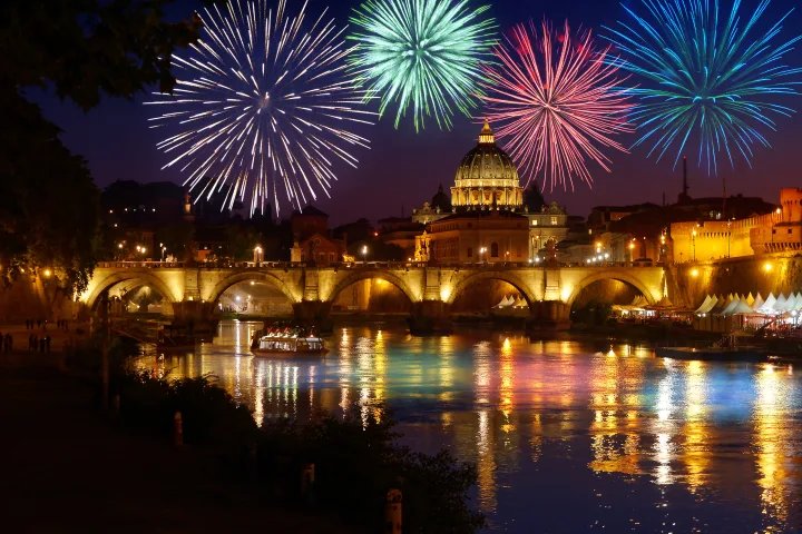 Despedida de Año en Roma: vuelo + hotel 4★ 2‑5 noches