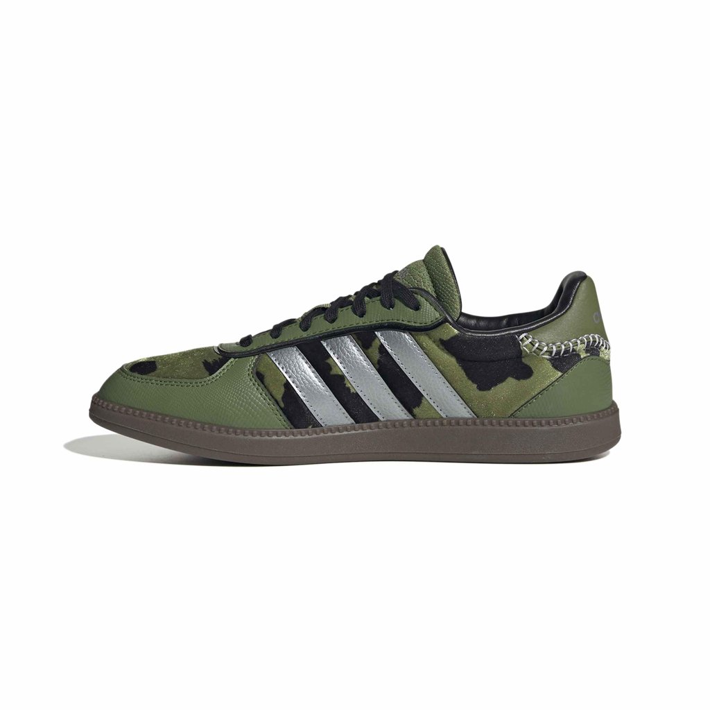 Adidas BREAKNET Sleek para mujer: estilo y comodidad al 50%