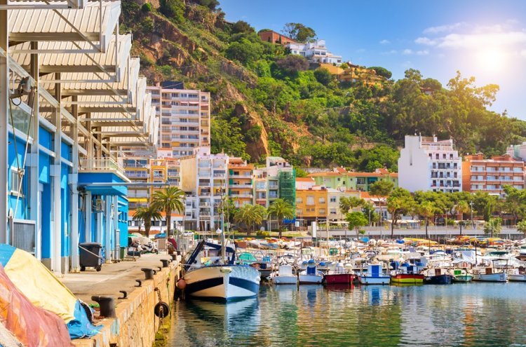 Escapada familiar 4★ en la Costa Brava con 50% de descuento para niños
