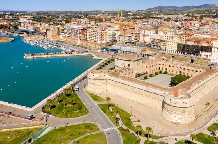 Crucero de Fin de Año a Italia en Ferry Grimaldi 5 noches (Pensión completa, Fiesta de Nochevieja, salida Barc