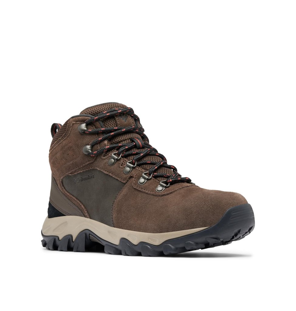 Botas Columbia Newton Ridge Plus II con 54% de descuento