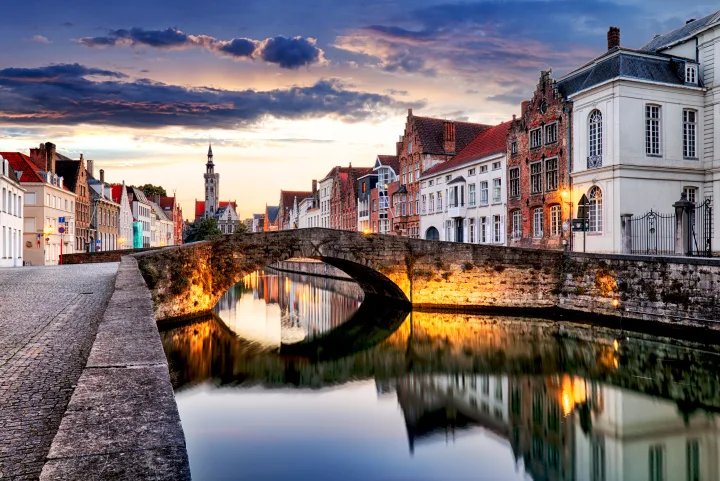 Escapada de 3 noches a Brujas con vuelos incluidos