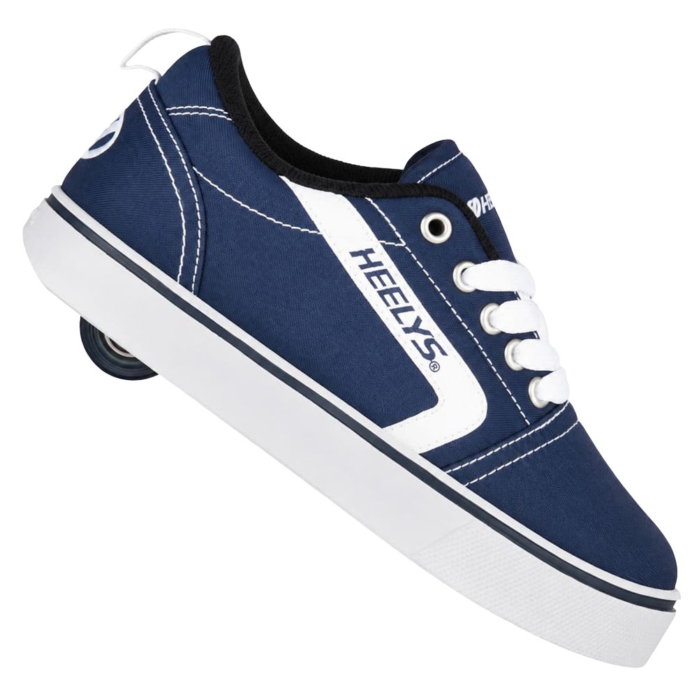 Deslízate con estilo: zapatillas con ruedas a precio de outlet