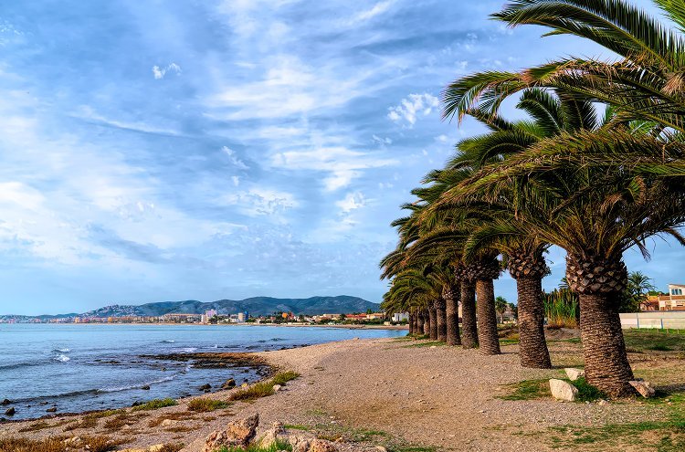 Escapada a Peñíscola: Hotel con desayuno y visita al castillo