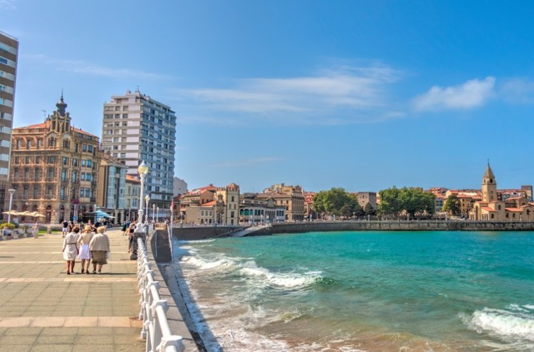 Escapada 4★ a Gijón con desayuno y circuito spa
