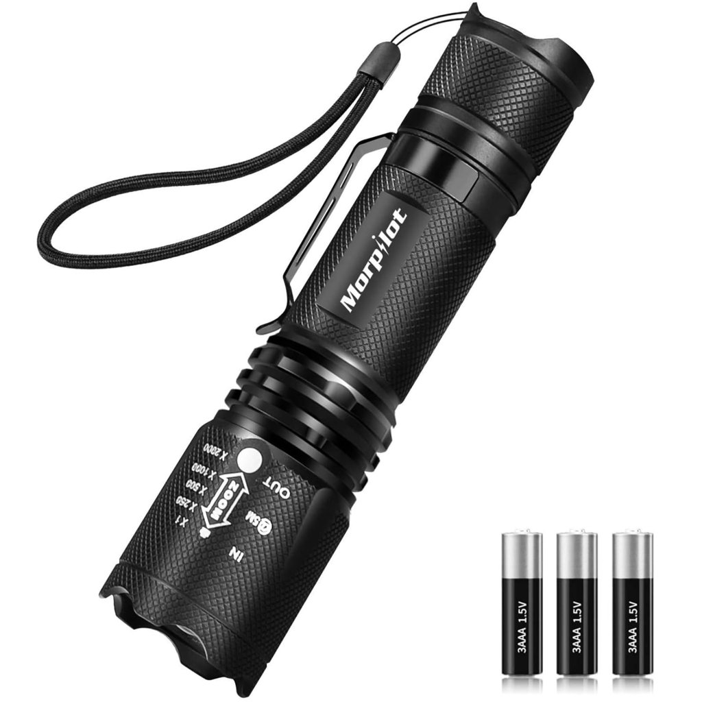 Linterna táctica 2 en 1 con luz UV y zoom – 5000 lm