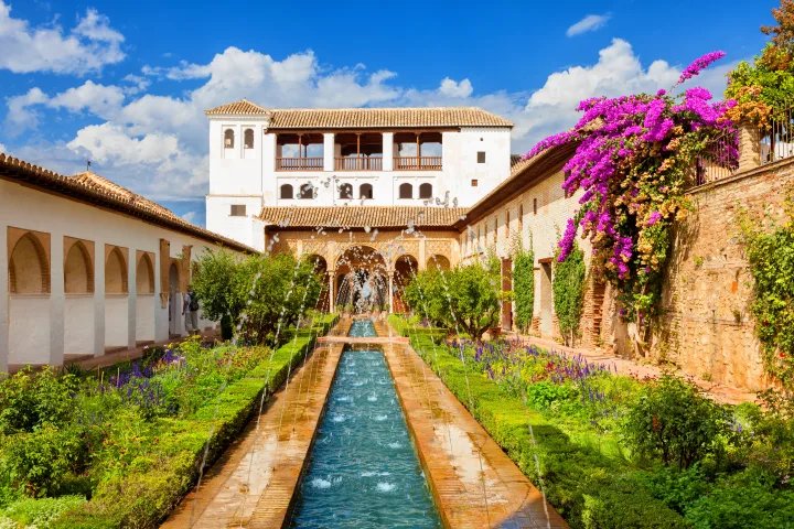 Escapada 4★ a Granada: lujo y ahorro