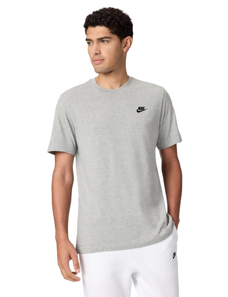 Camiseta Nike Club Tee para hombre con 56% de descuento