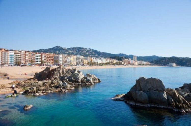 Escapada 4★ en la Costa Brava con media pensión y copa de bienvenida