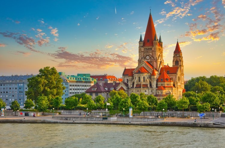 Circuito de 6 noches por Budapest, Praga y Viena con todo incluido