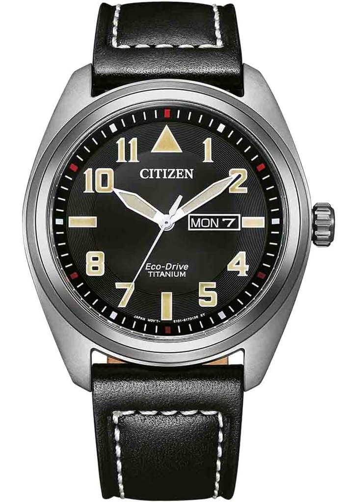 Reloj Citizen Eco‑Drive Solar de titanio con cristal de zafiro