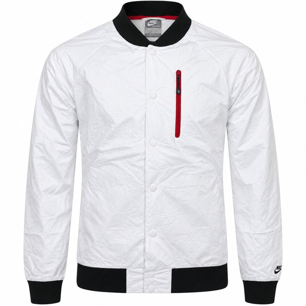 Chaqueta Nike con 50% de descuento: estilo y ahorro