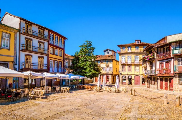 ¡Escapada a Guimarães 4*!