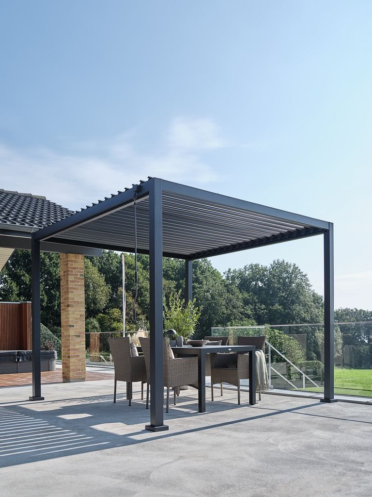 Pérgola KONGEMOSE a precio rebajado