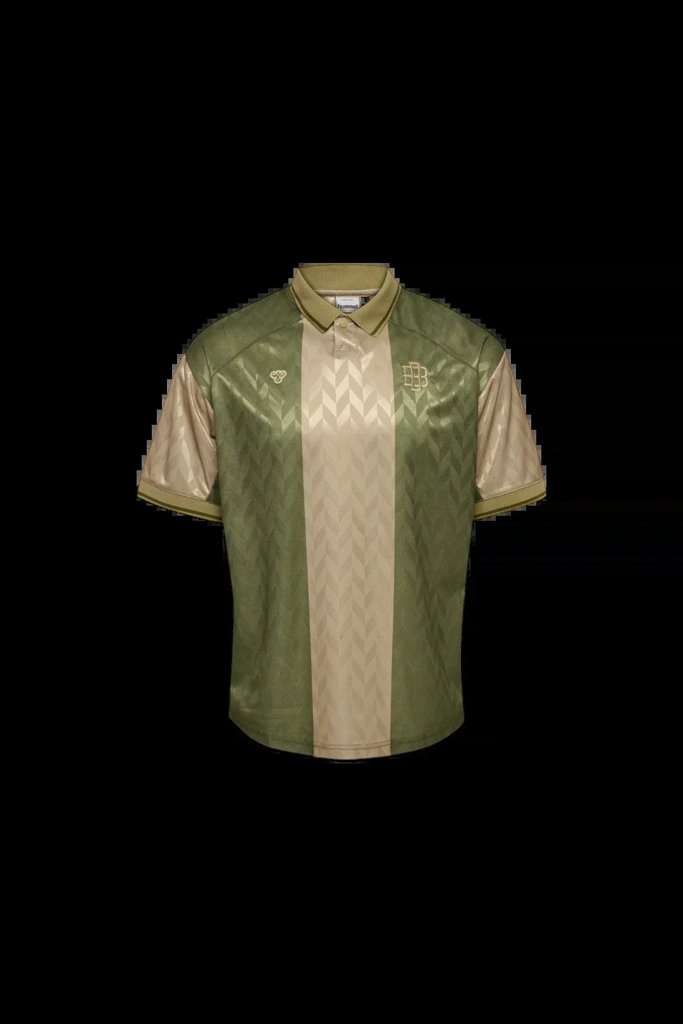 Camiseta Viaje Hummel Hombre Beige/Verde Doble B Blanca