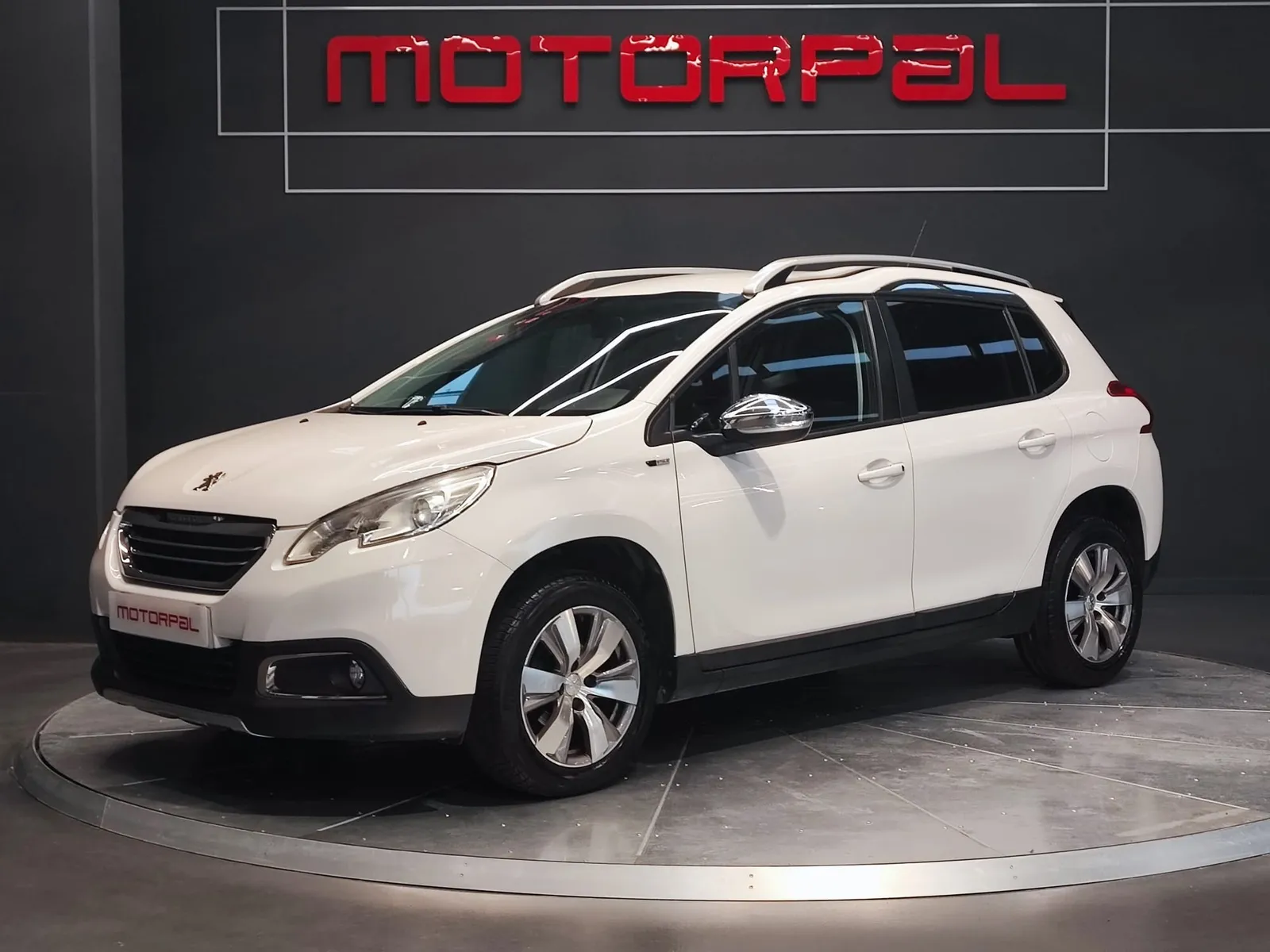 Peugeot 2008 Style 1.6 BlueHDi 100