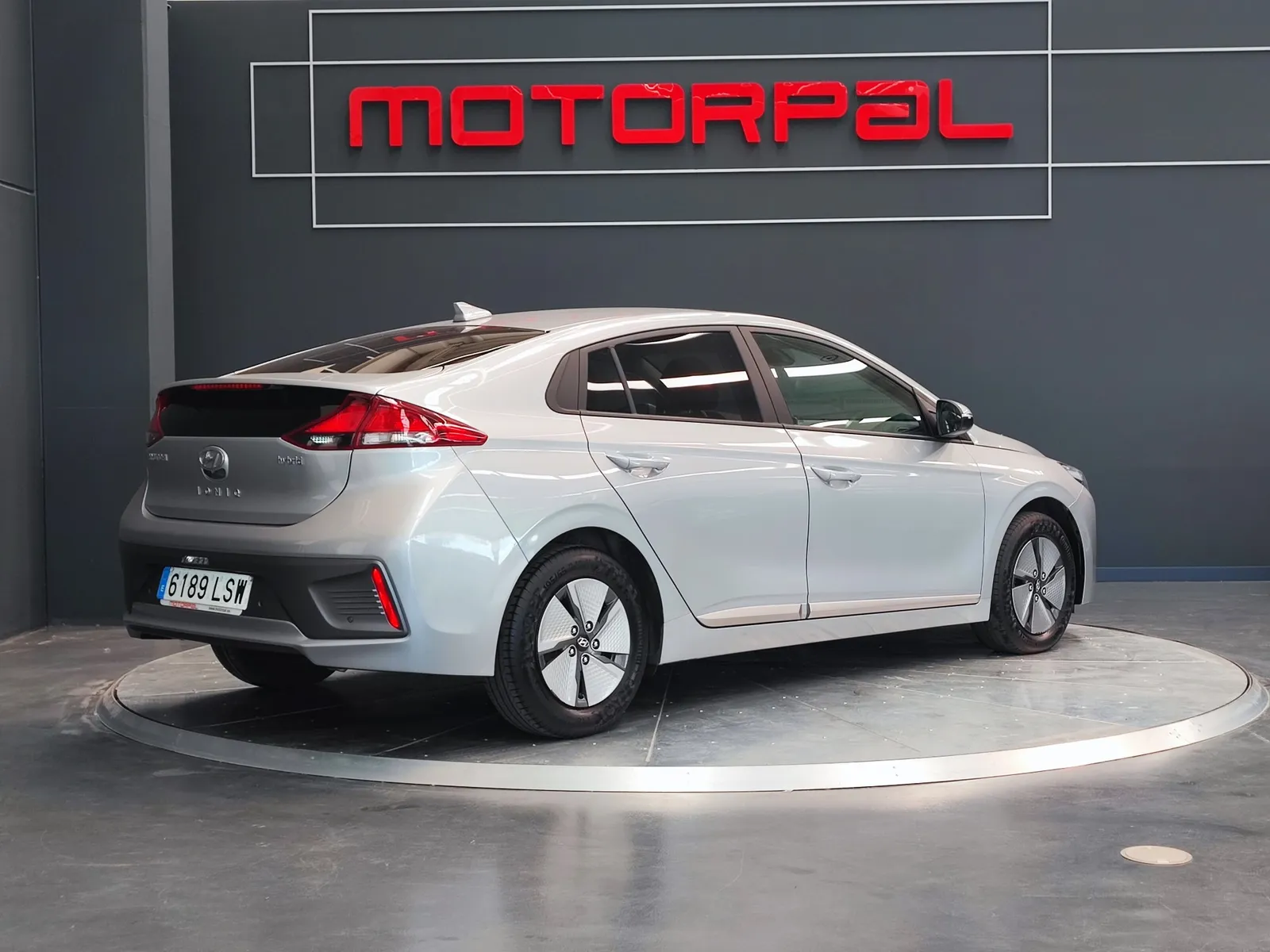 Hyundai IONIQ 1.6 GDI HEV Klass DCT, foto 4