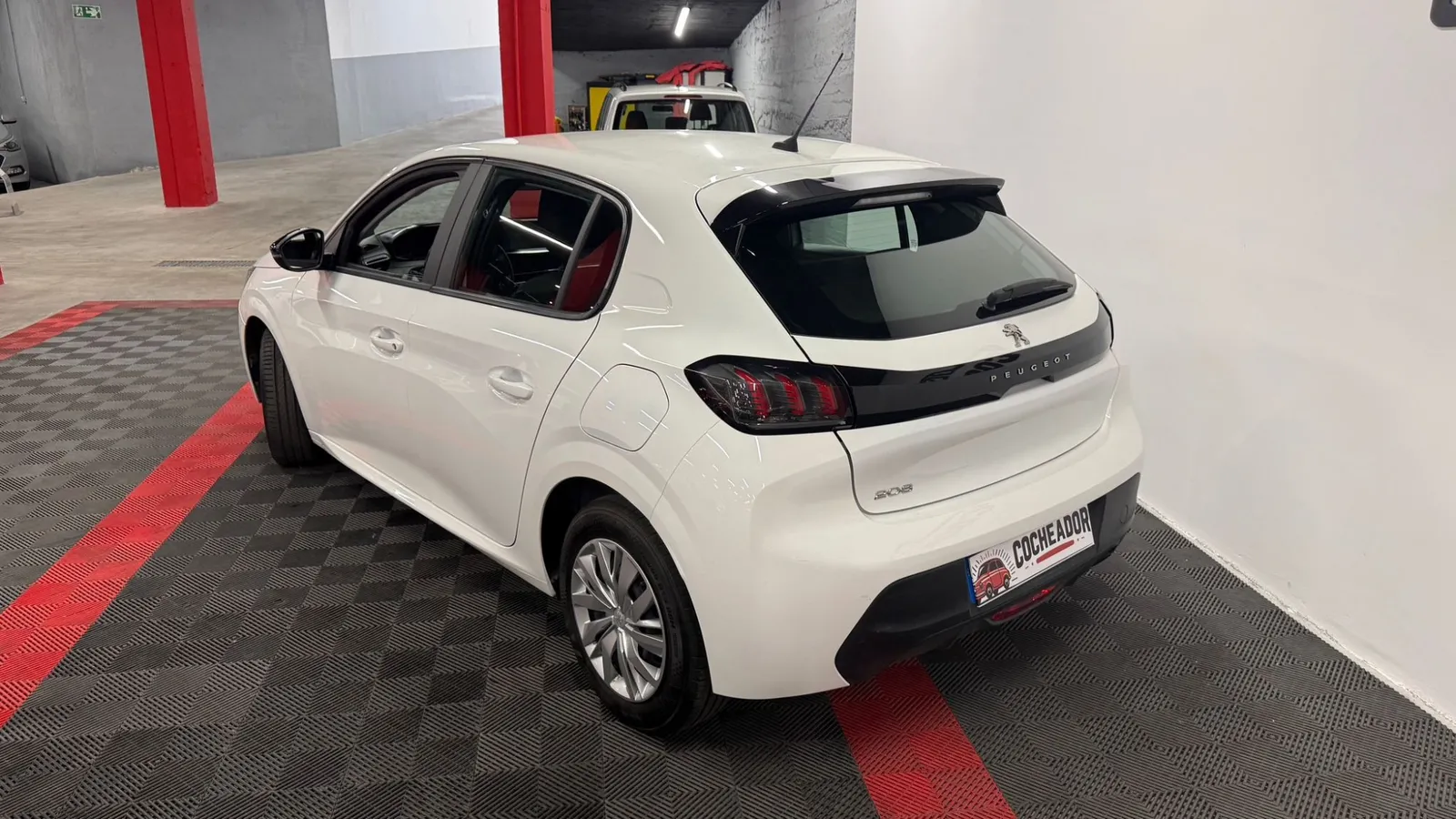 Peugeot 208 BlueHDi 73kW (100CV) Active, foto 4
