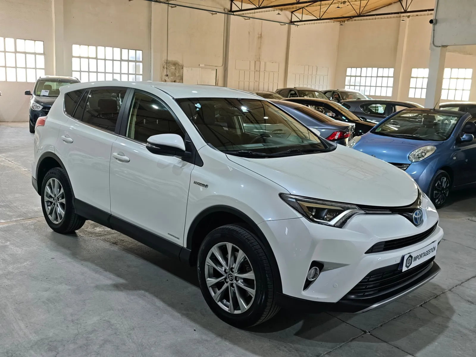 Toyota Rav4 2.5l hybrid 2WD Advance