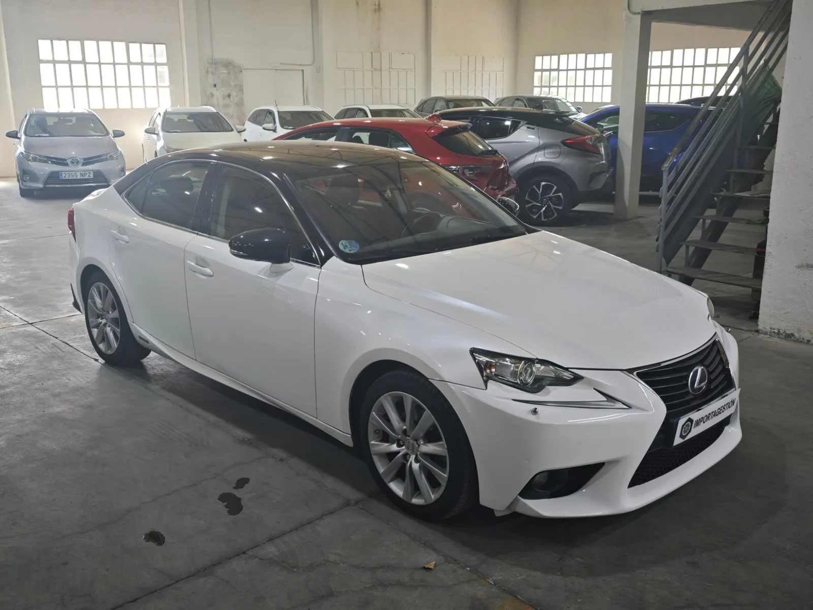 Lexus IS 300h Hybrid Drive Tecno