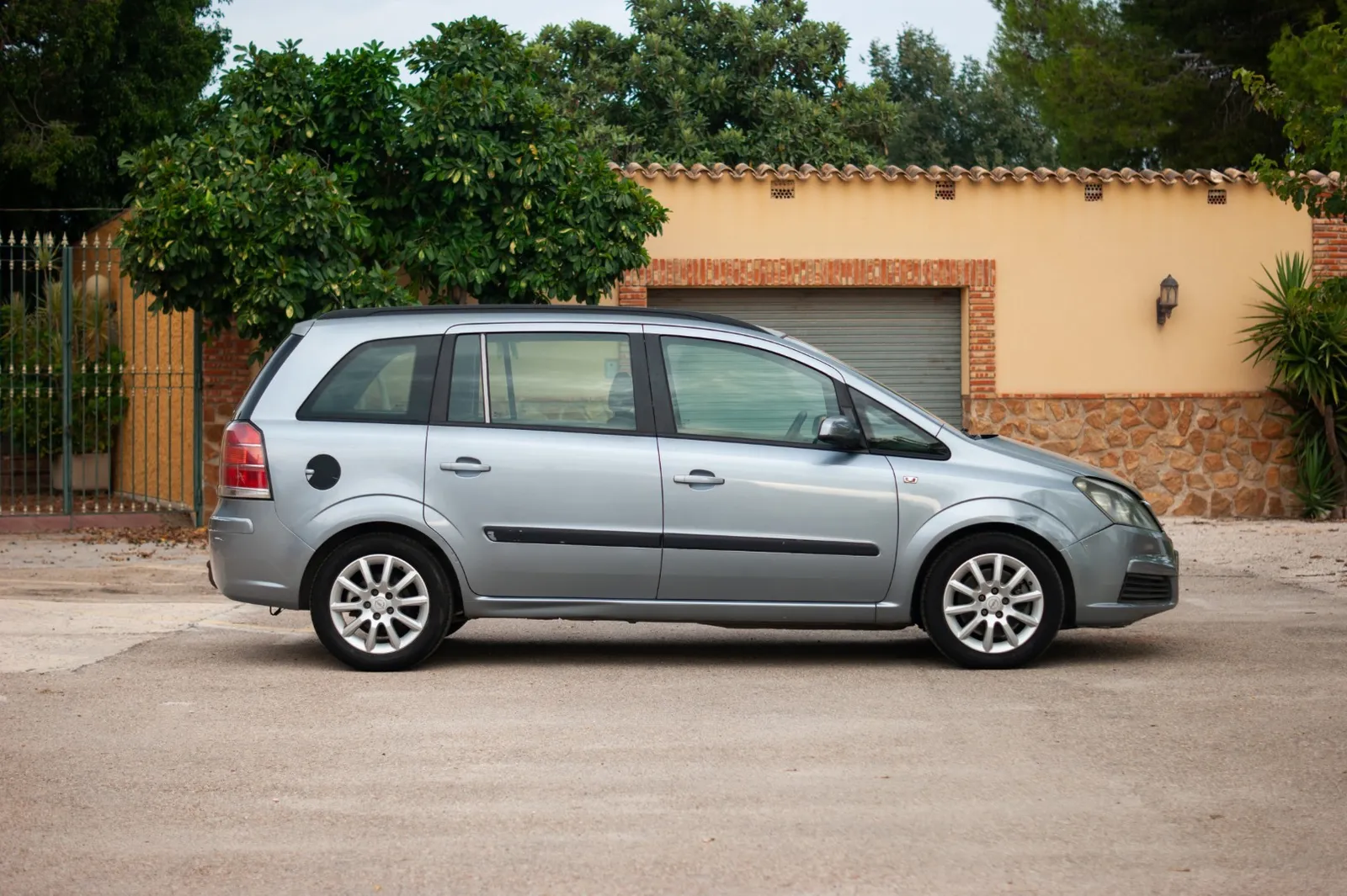 Opel Zafira Enjoy 1.9 CDTi 8v 120 CV, foto 3