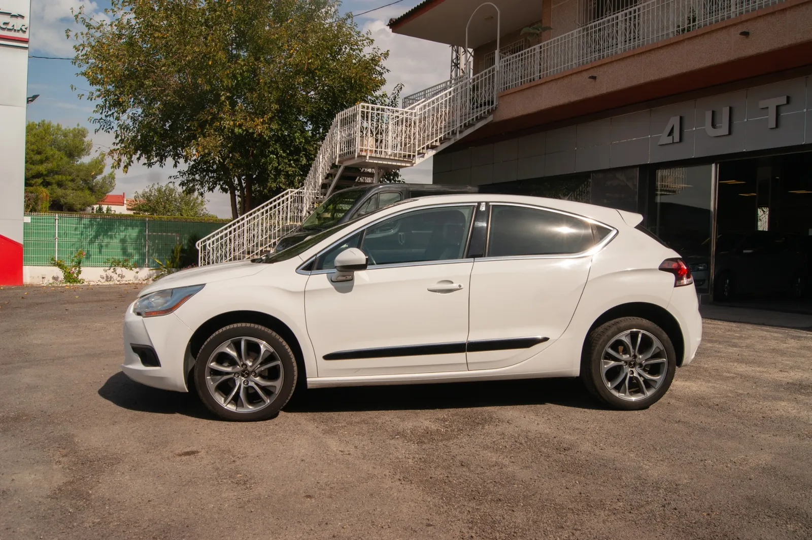 DS DS 4 1.6 BlueHDi 120cv STT Desire, foto 3