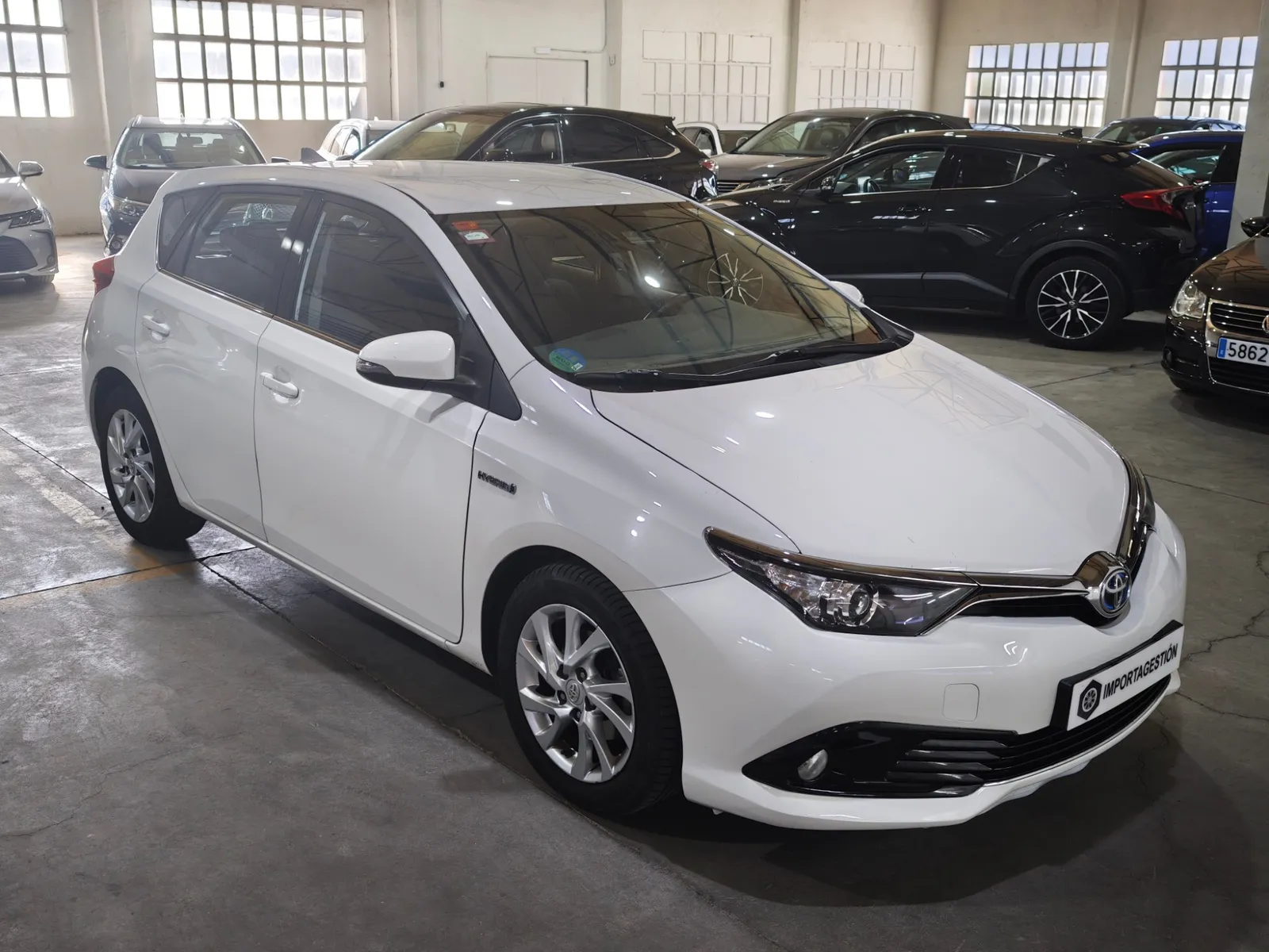 Toyota Auris 1.8 140H Hybrid Active