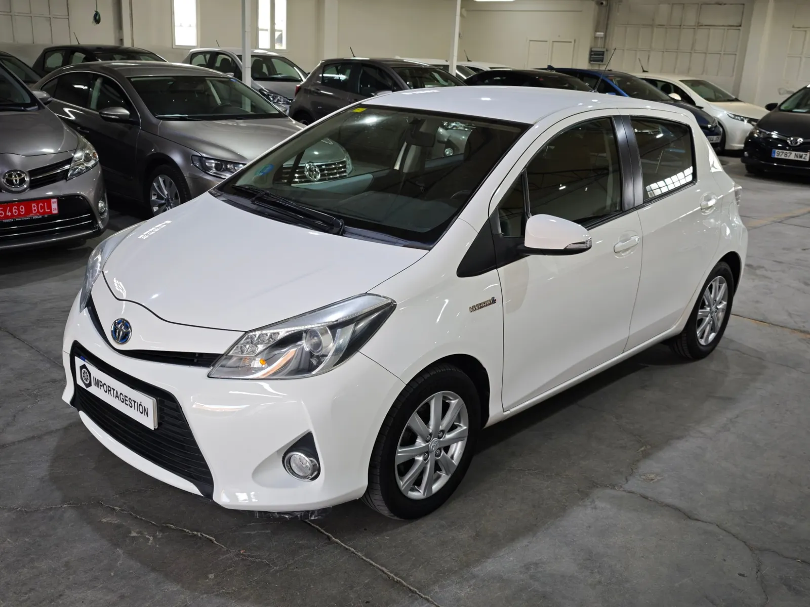 Toyota Yaris Hybrid Active, foto 1