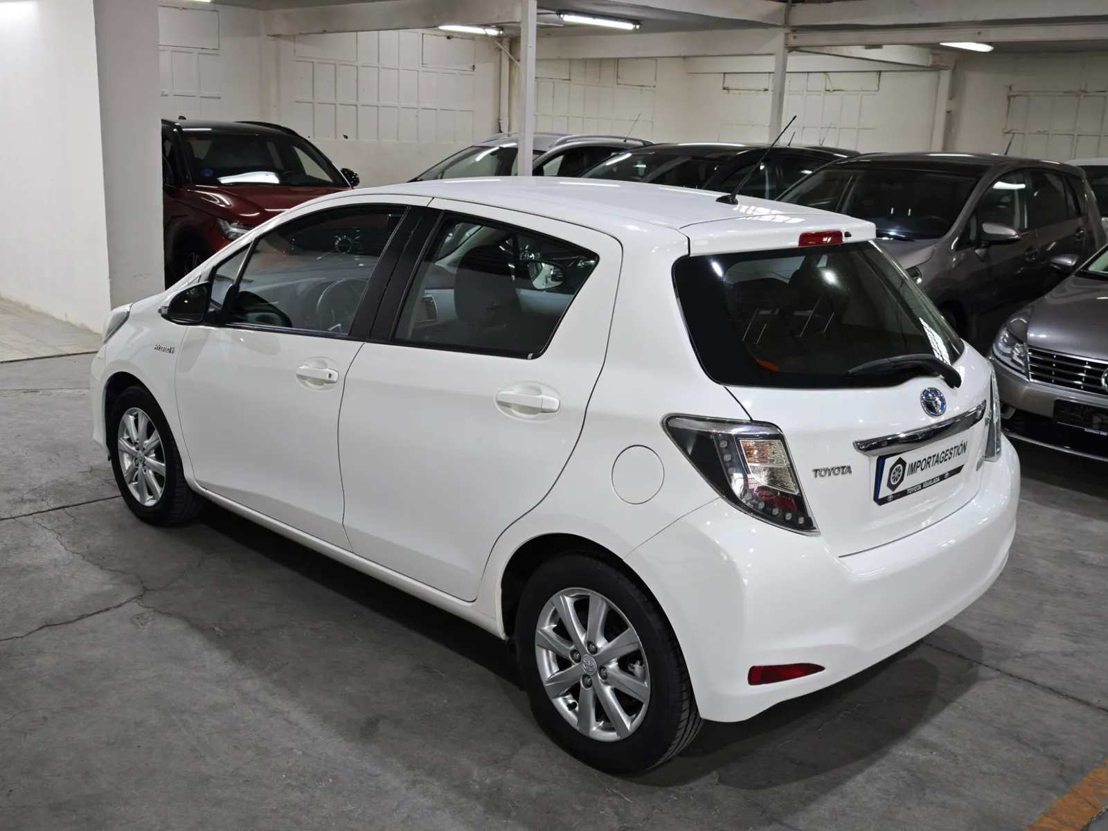 Toyota Yaris Hybrid Active, foto 2