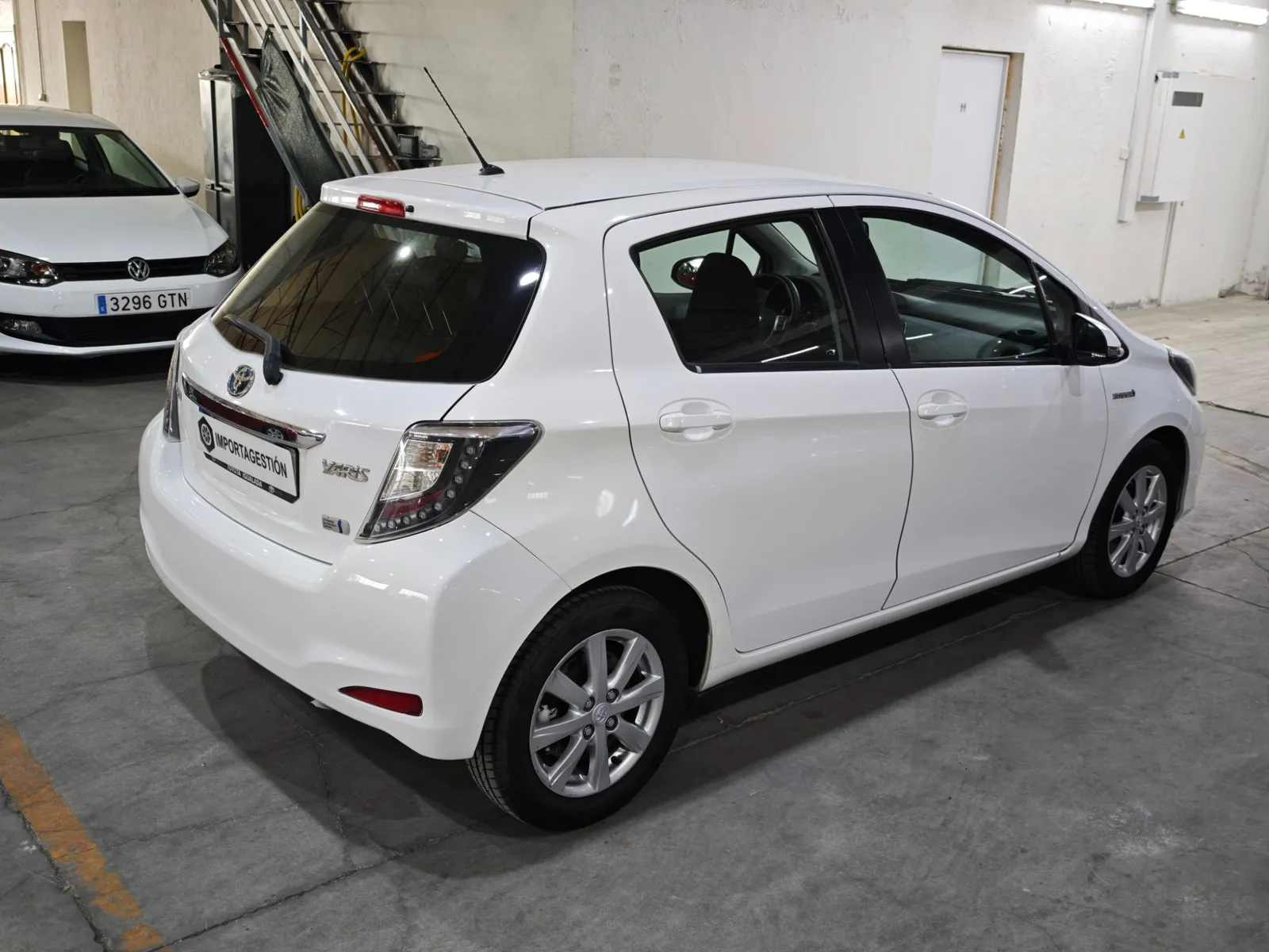 Toyota Yaris Hybrid Active, foto 3