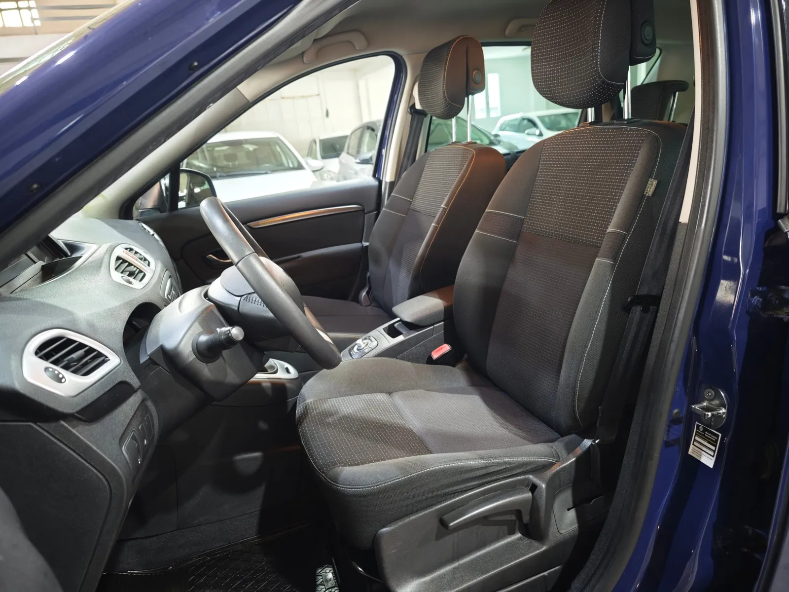 Renault Scénic Privilege 2.0 140cv Auto-CVT, foto 4