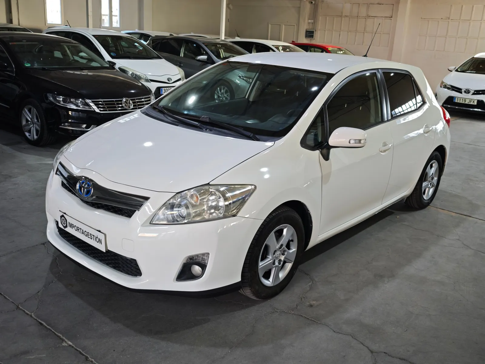 Toyota Auris 1.8 Híbrido Advance, foto 1