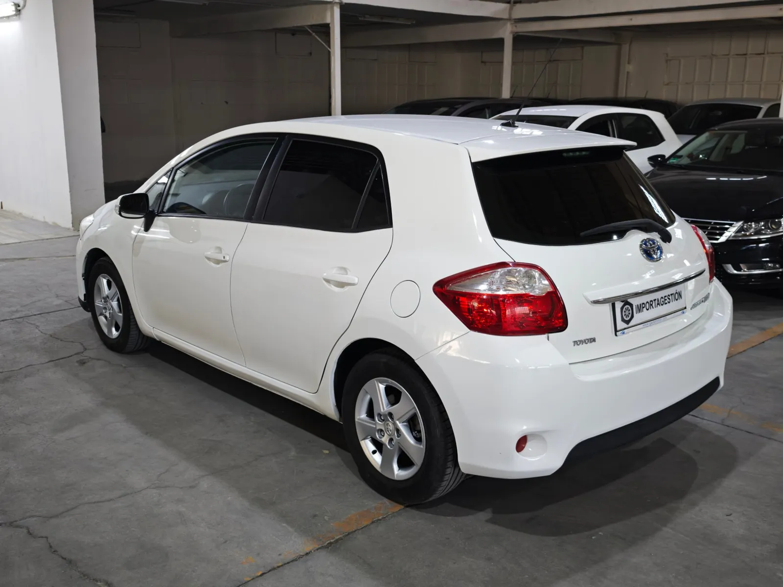 Toyota Auris 1.8 Híbrido Advance, foto 2