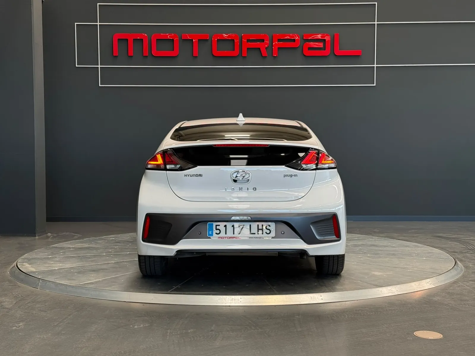 Hyundai IONIQ 1.6 GDI PHEV Tecno DCT, foto 3