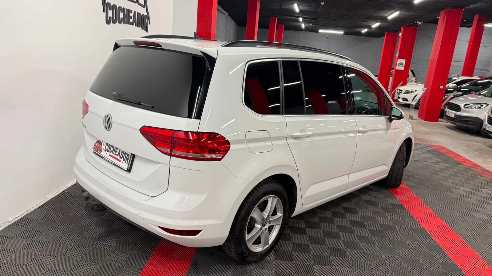 Volkswagen Touran Advance 2.0 TDI 110kW (150CV) DSG, foto 4
