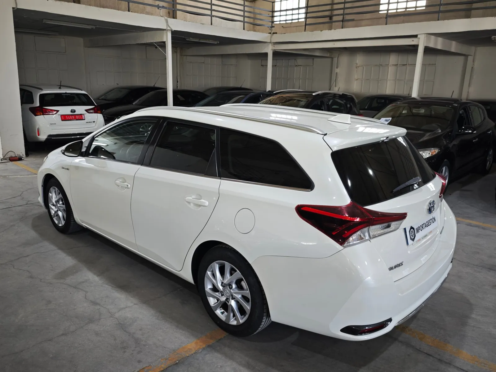 Toyota Auris 1.8 140H Active Touring Sports, foto 2
