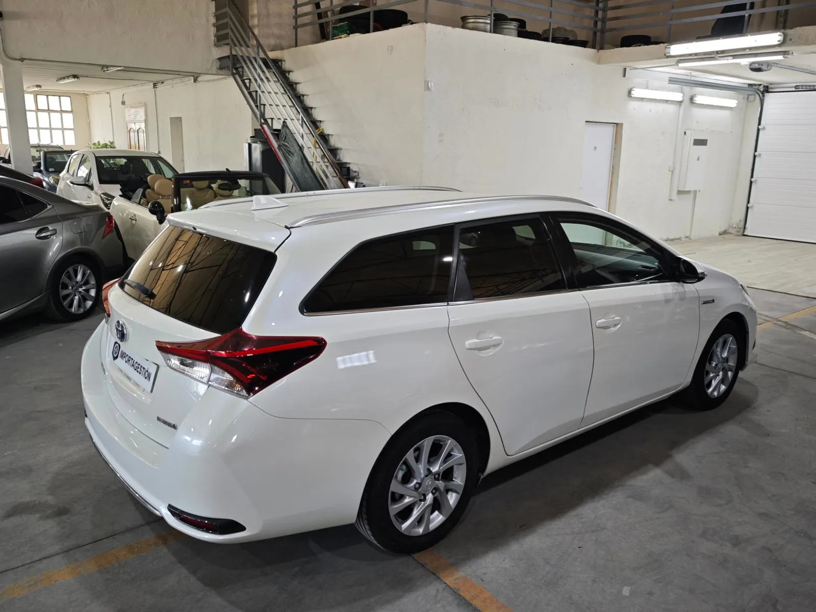 Toyota Auris 1.8 140H Active Touring Sports, foto 3