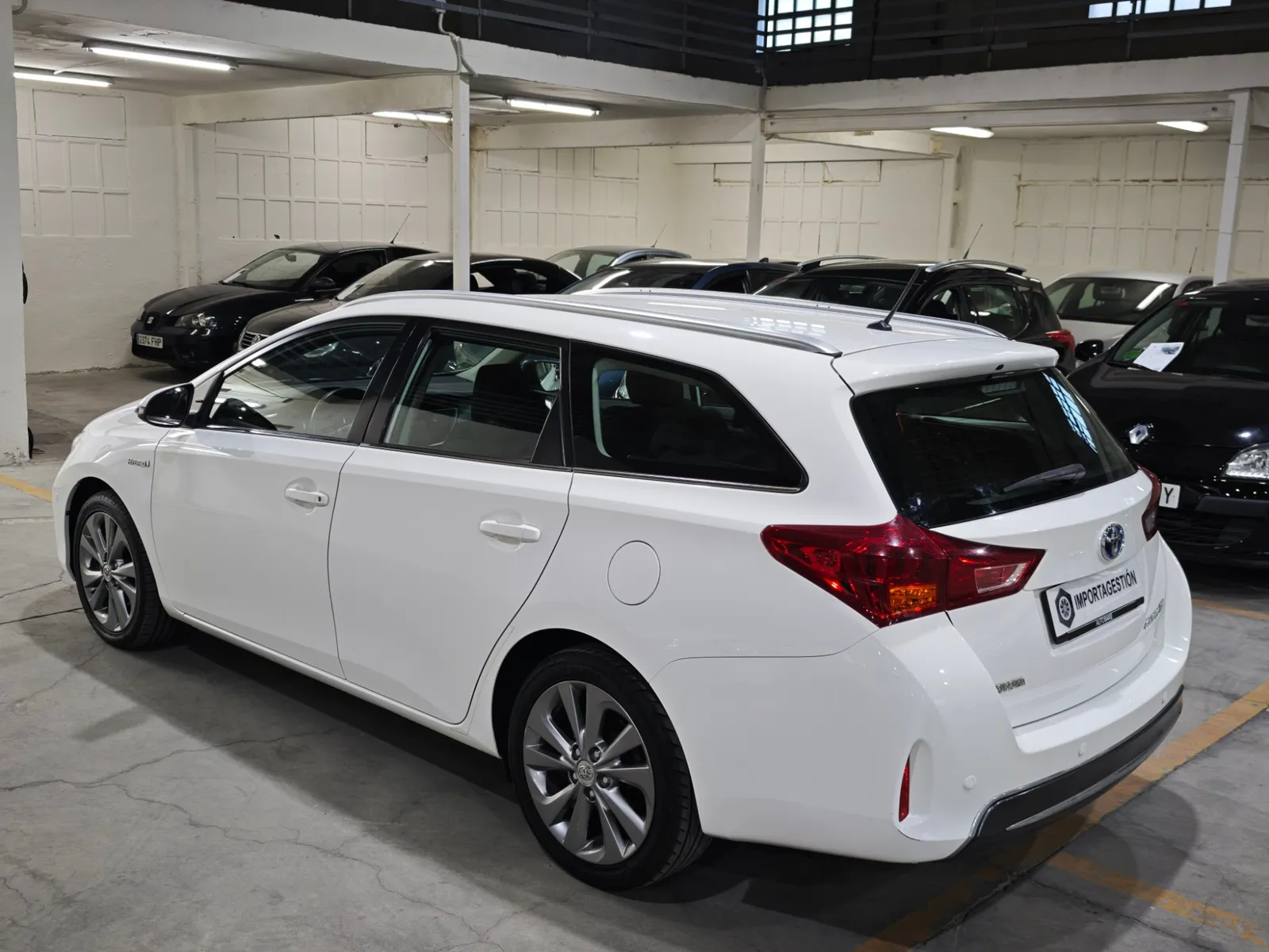 Toyota Auris Hybrid Active Touring Sports, foto 2