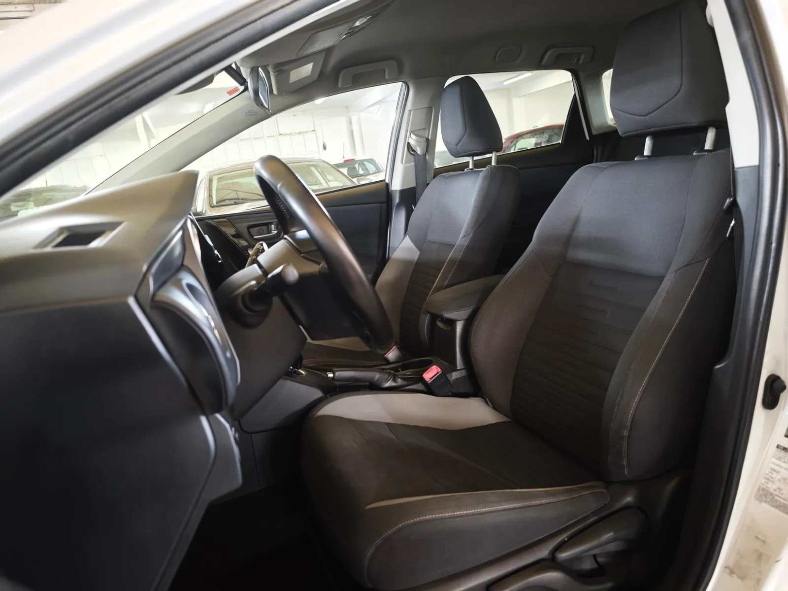 Toyota Auris 1.8 140H Active Touring Sports, foto 4