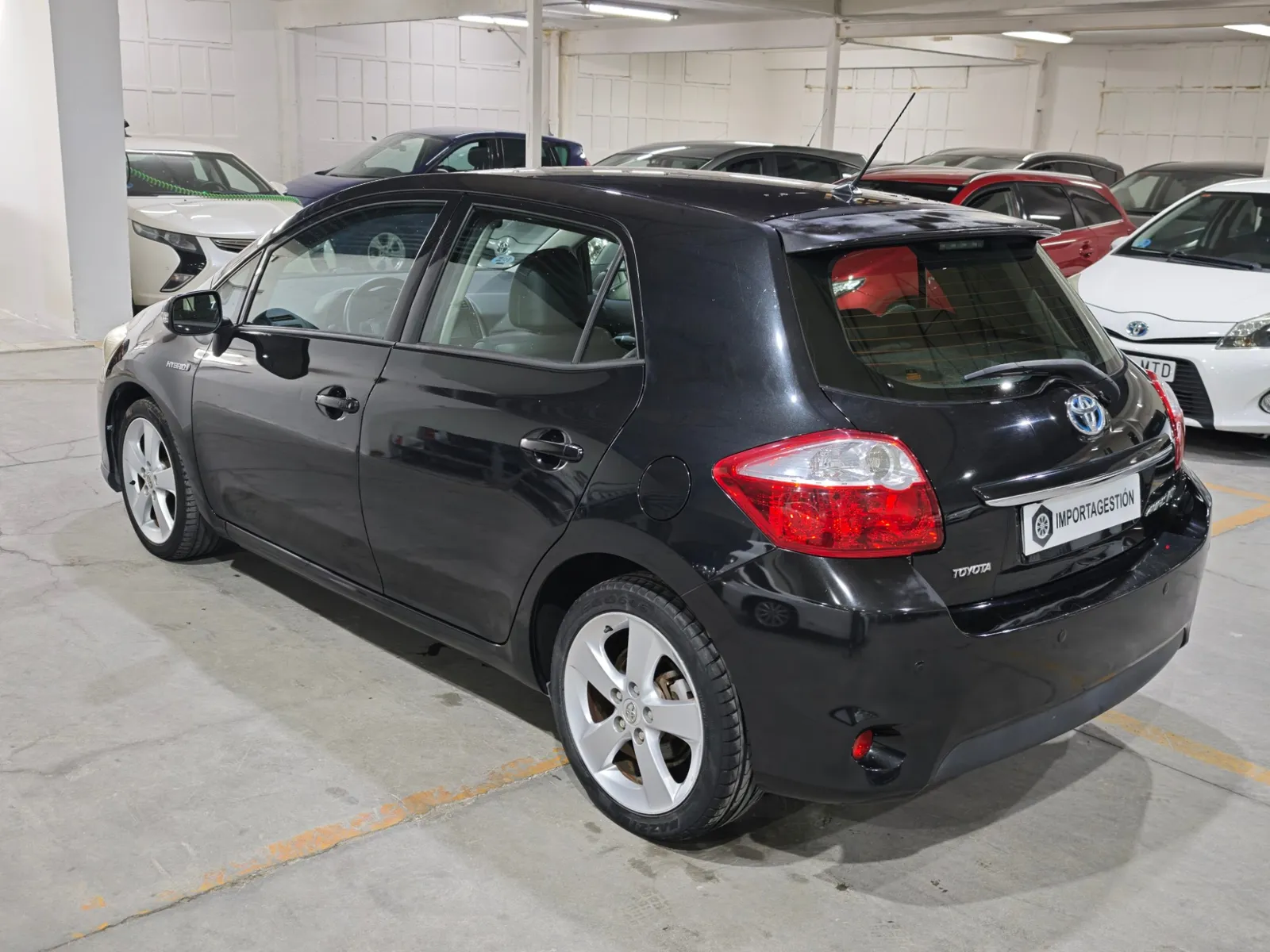 Toyota Auris 1.8 Híbrido Advance, foto 2
