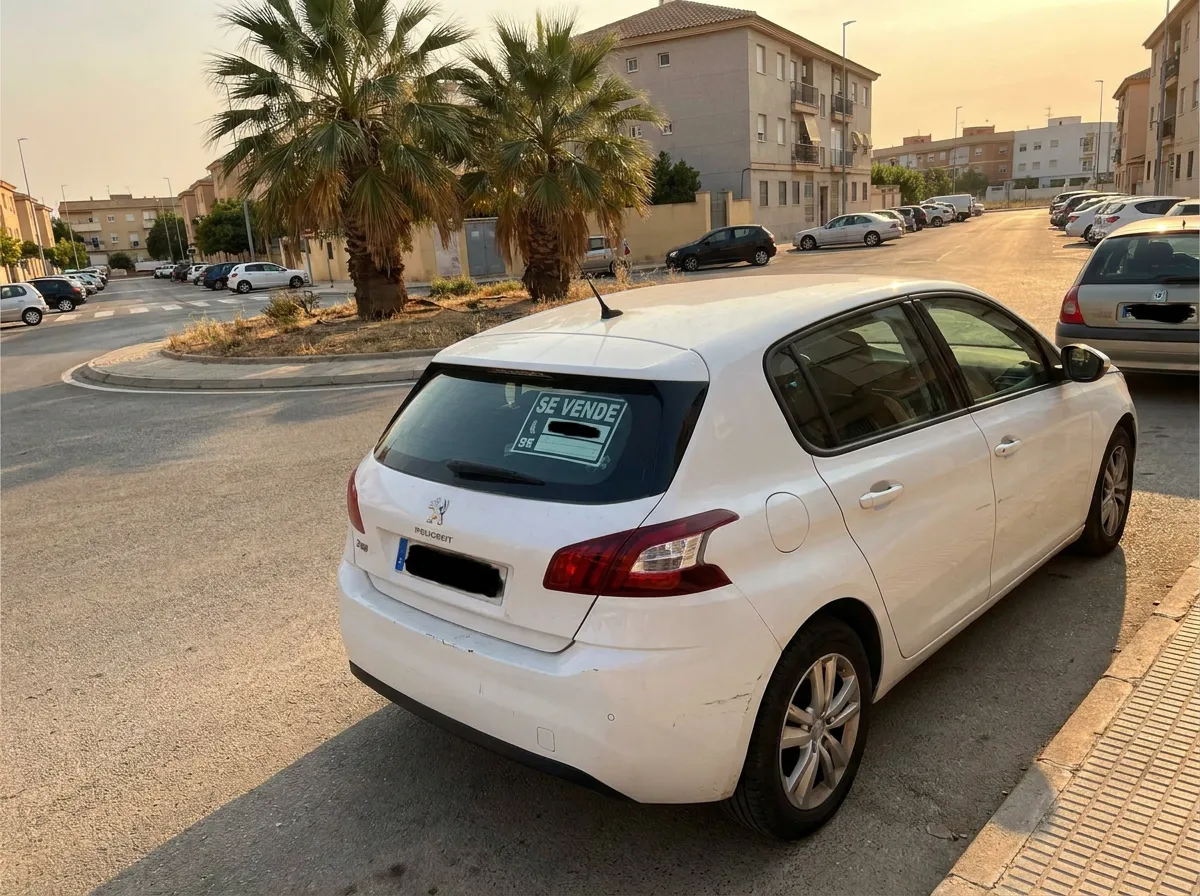PEUGEOT 308 II 1.5 BlueHDi 130