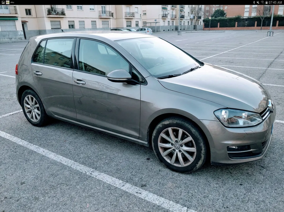 Volkswagen Golf R300 2015