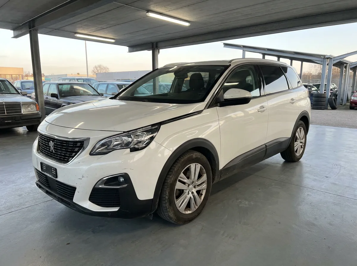 Peugeot 5008 1.6 BlueHDi Style 7 pl. 120