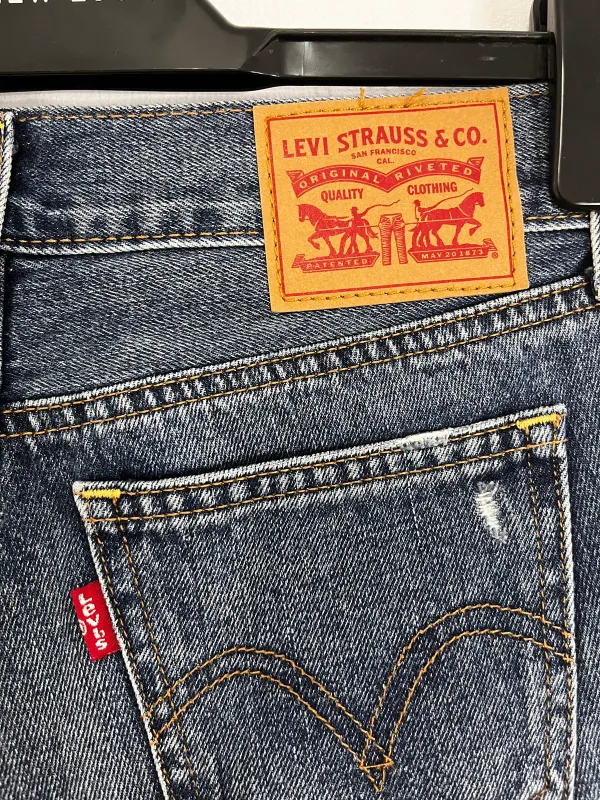 Shorts Vaqueros Levi’s - Talla W24 (Talla 34/XS) - Azul Oscuro Deshilachado