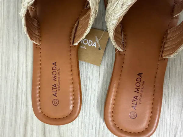 Sandalias yute nuevas con etiqueta