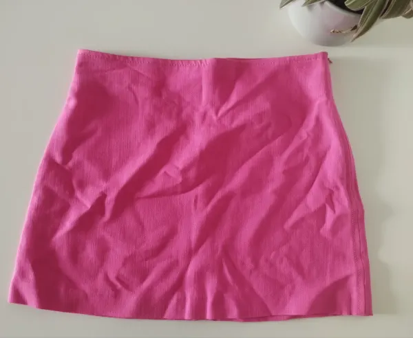 Minifalda ZARA Rosa Fucsia. NUEVA con etiqueta 🩷💝